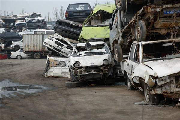 �ό�������U����