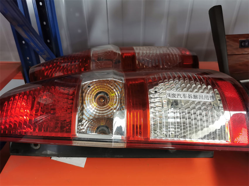 �������w����